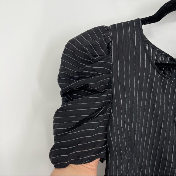 Milk & Honey Crop Black Stripe Puff Sleeve Button Tie Back Blouse Size XL - Picture 4 of 9
